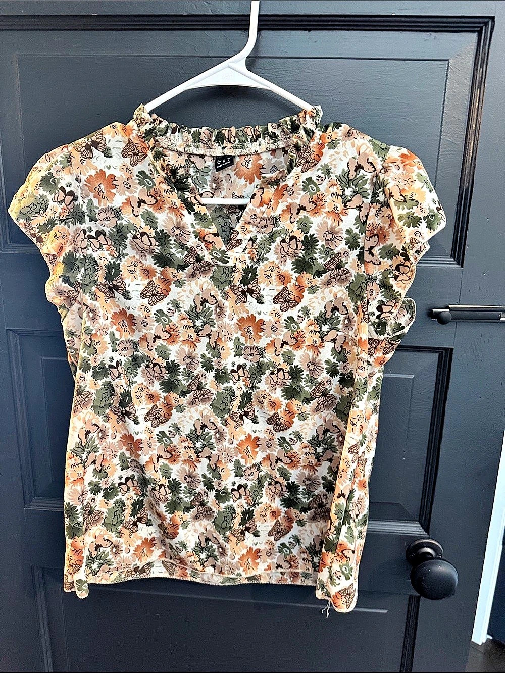 SHEIN Floral Short Sleeve Blouse in Cream & Green Size Medium